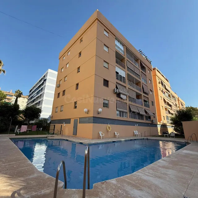 Piso en venta en Fuengirola Centro, 4 dormitorios, terraza, 