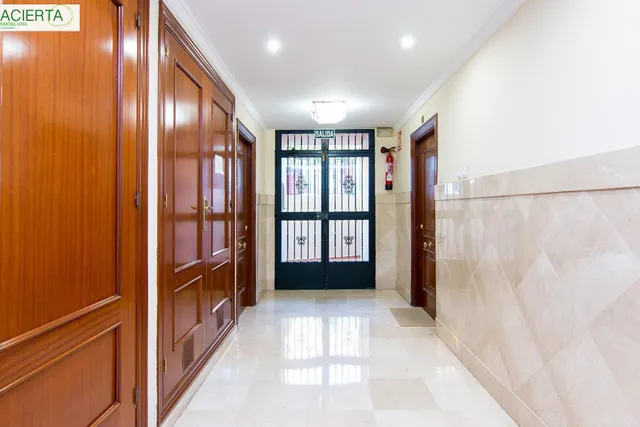 Piso de dos dormitorios con garaje en cuesta Escoriaza — 18