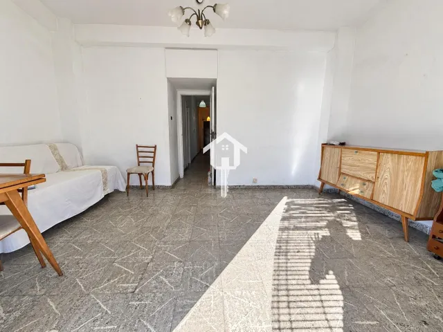 Piso en venta en Alicante, zona de la florida. 77m2, 3 habitaciones, 1 baño, balcón, galería. 2da planta con ascensor. — 34