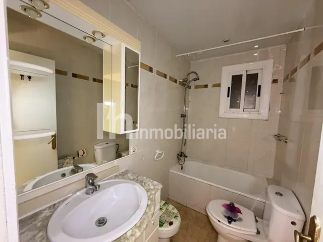 Calle ROMANÍ, amplio y luminoso — 15
