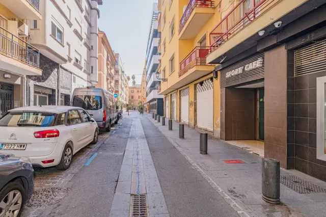Local en pleno centro de Granada — 26