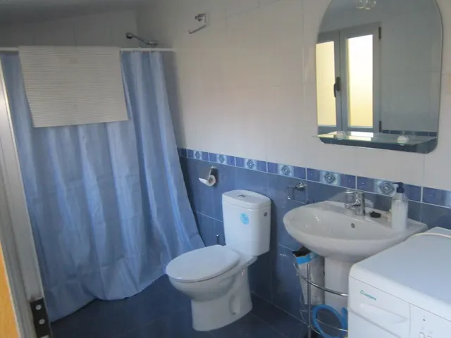 SE VENDE CASA DE VERANO EN EL CENTRO DE VALENCIA DE DON JUAN - foto 5