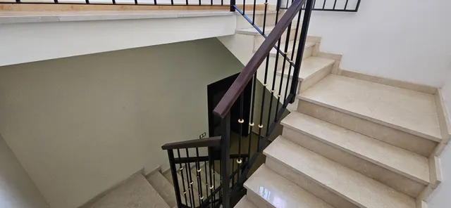 Impresionante Chalet en Urbanización Encinares de Alcolea con Piscina y Amplias Estancias — 22