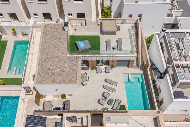 Chalet moderno de 4 dormitorios en Benijófar — 50