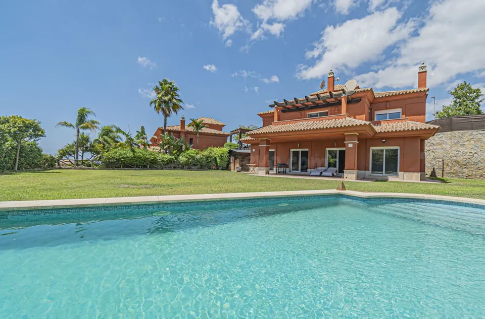 Chalet 5 habitaciones 283m² en venta - Marbella