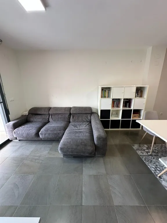 PISO EN ALMAZORA EN CALLE JUAN SEBASTIAN EL CANO — 23