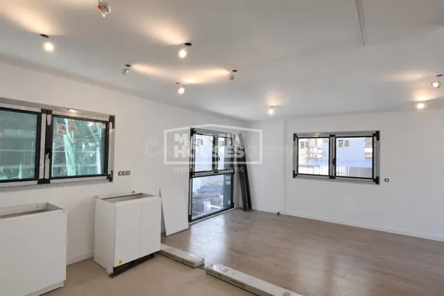 Piso con terraza a pocos minutos del centro de Andorra — 4