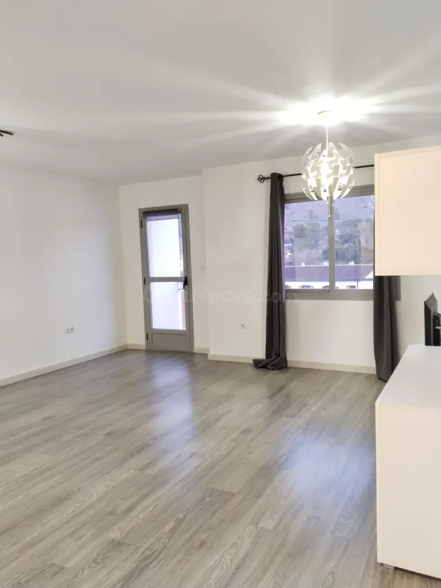 EN ACHIDONA PISO CON GARAJE Y TRASTERO SALE A LA VENTA - foto 5