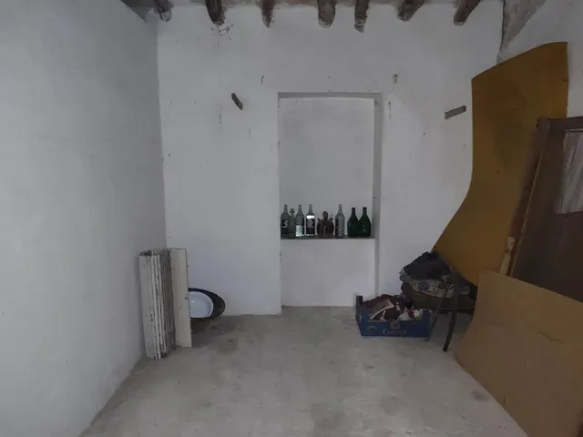 CASA EN EL CENTRO DE MONTEALEGRE DEL CASTILLO — 13