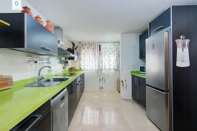 Exclusiva vivienda de 305 m2 construidos aprox junto al centro comercial nevada — 22