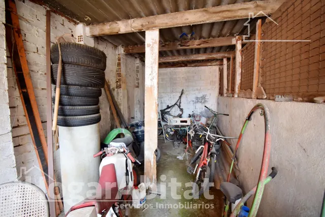 TERRENO URBANO CON MUCHAS POSIBILIDADES — 28