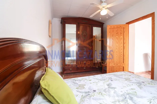 ¡A SOLO 1 MINUTO DE LA PLAYA! CÉNTRICO APARTAMENTO EN PRIMERA PLANTA DE 3 DORMITORIOS Y TERRAZA CON VISTAS AL MAR, EN LOS ALCÁZARES, MURCIA. — 33