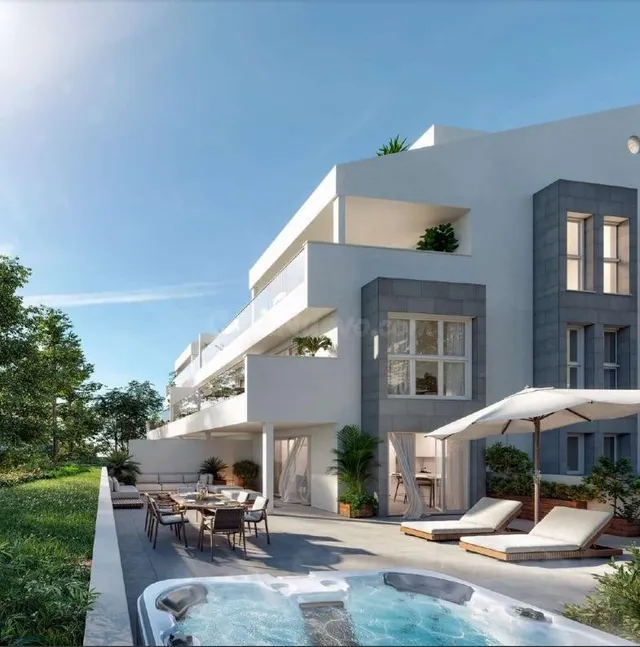 DÚPLEX DE 3 DORMITORIOS BONITO COMPLEJO EN BENALMÁDENA COSTA