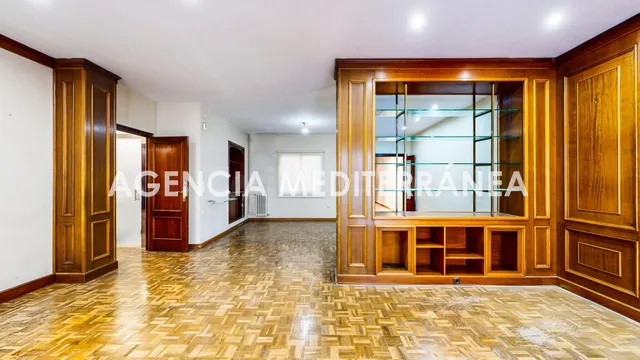 Piso en venta en Valencia, con garaje, en pleno centro de la - foto 5