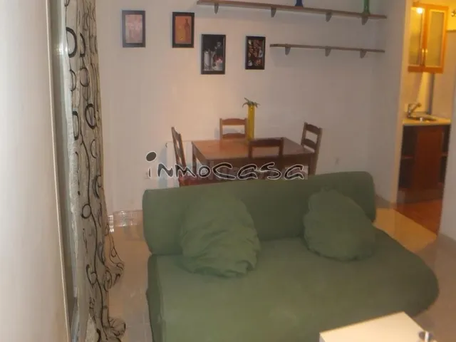 600 euros, comunidad incluida, cerca metropolitano, amueblado. — 4