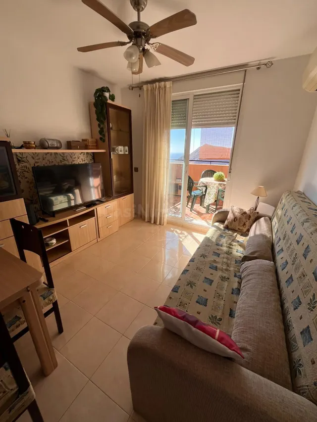 Encantador Apartamento en Urbanizacion La Envía Golf (Vicar  - foto 2