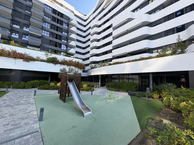Espectacular piso de 4 habitaciones con terraza en primera l - foto 3