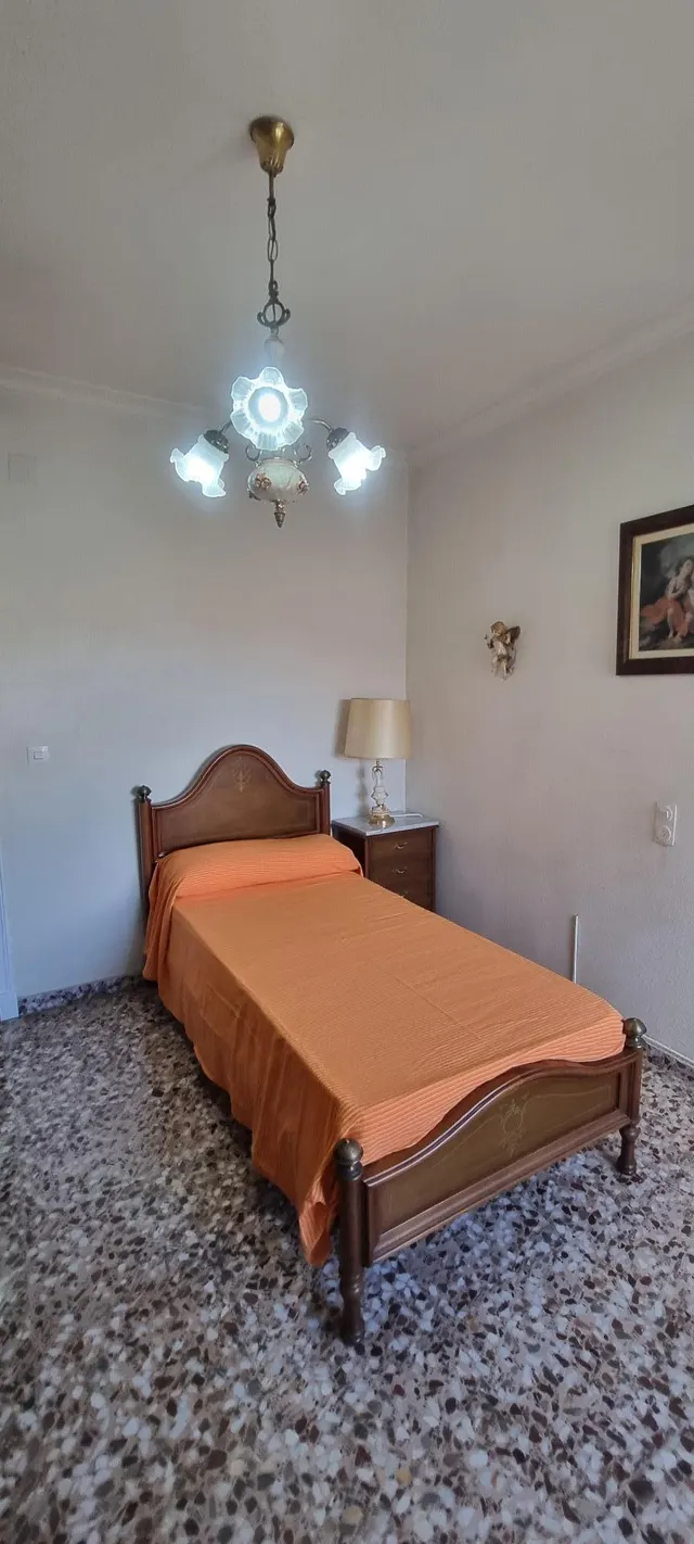 Piso de 4 dormitorios en pleno Paseo Alfonso XIII amueblado — 18