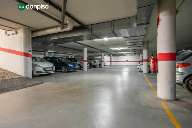 PISO EN LAS GABIAS JUNTO AL METRO — 49