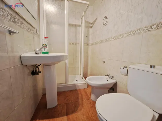 CASA PARA REFORMAR EN ZONA ALTA CAMPO DE LA VERDAD — 4
