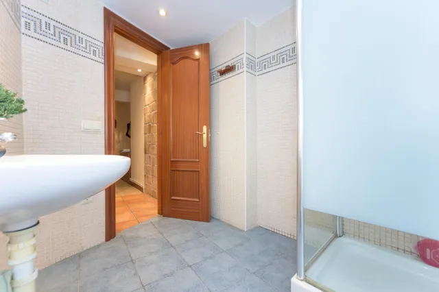 Piso en calle San Lorenzo, Pamplona — 26
