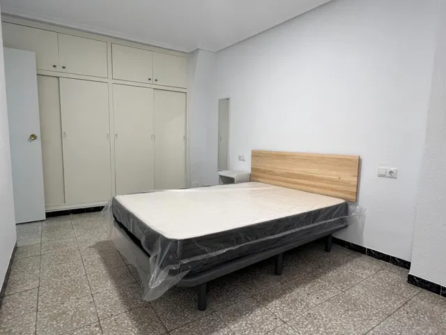 Piso en Alquiler cerca del CEU Cardenal Herrera solo para estudiantes — 39