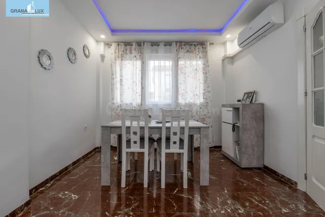 Encantadora Casa Reformada en Ogijares con Vistas y Espacios - foto 5