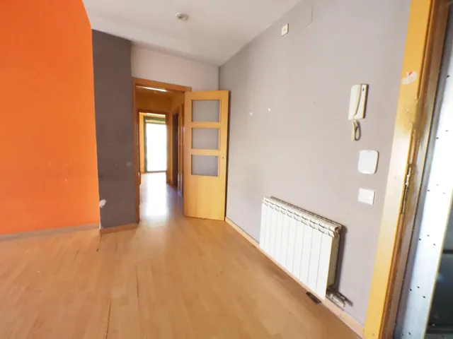Se vende piso con parking en Manlleu — 8