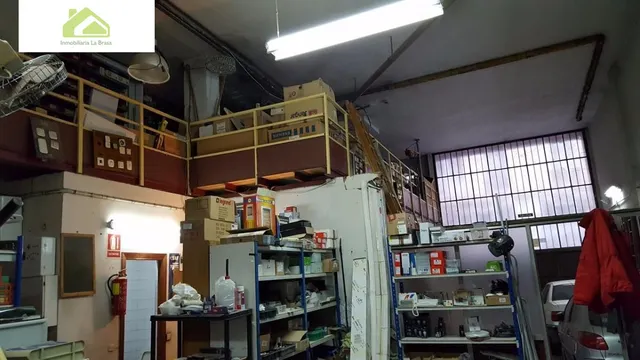 VENTA  DE LOCAL EN ZONA LA VAGUADA — 15
