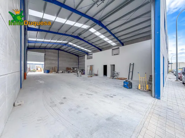 Nave industrial "NUEVA A ESTRENAR" en Atarfe. (Pol. Ind. Los