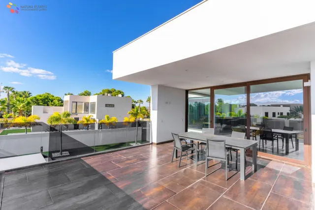 VILLA CON SPA PRIVADO. VISTAS INMEJORABLES. — 13