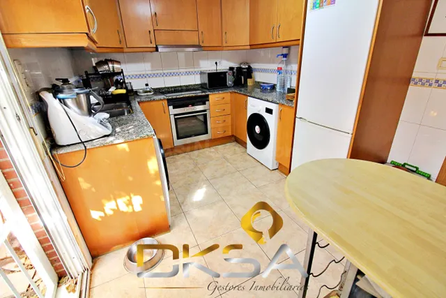 Bonito adosado en venta en Almazora - foto 5