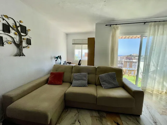 Piso con terraza, vistas al mar y plaza de garaje en Arroyo de la Miel, Benalmádena — 10