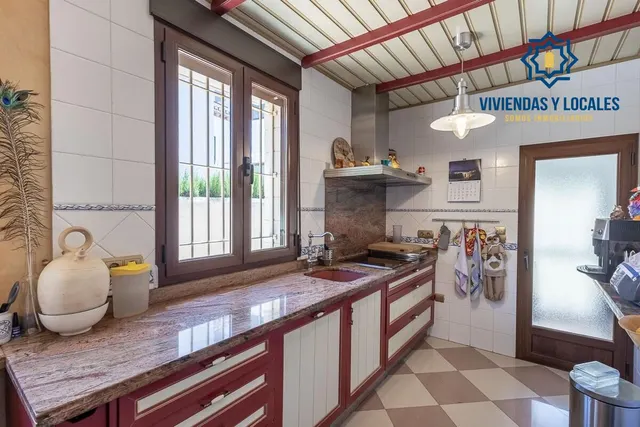 Chalet Exclusivo en Camino Bajo de Huétor — 8