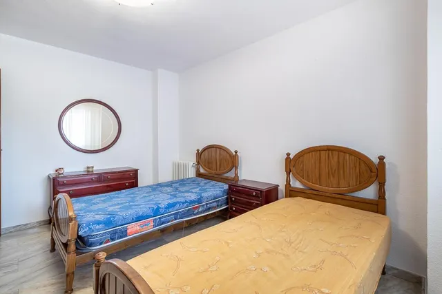MAGNIFICA VIVIENDA EN LAS FLORES - CAMINO DE RONDA — 12