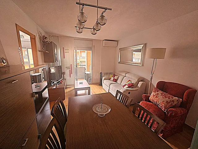 Moderno Apartamento Seminuevo en Balafia, Lleida