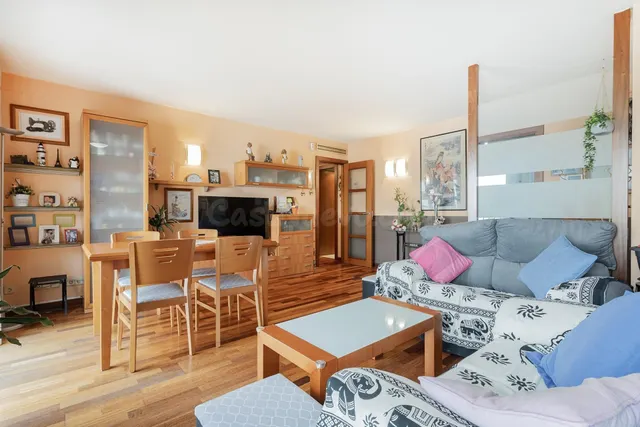 Piso de 3 habitaciones con balcón, 2 baños y mucha luz junto - foto 3