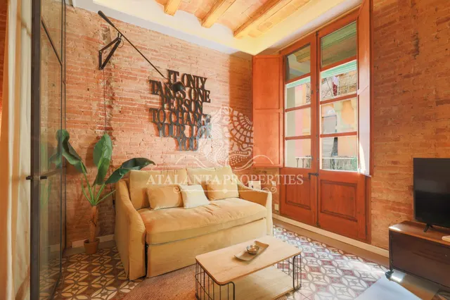 Fantastico piso con encanto y vistas a la plaza d'Emili Vend - foto 3