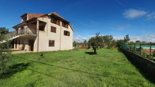 FABULOSO CHALET INDEPENDIENTE EN FUENTESNUEVAS - foto 4