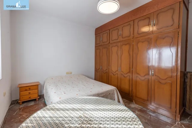 Casa en esquina en venta en Las Gabias — 49