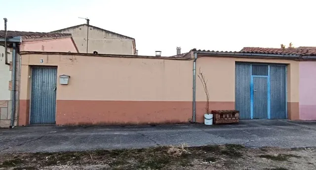 VENTA INMUEBLE/SOLAR ADOSADO CON construcciones VARIAS EN ZAMORA ZONA SAN ISIDRO, PATIO, GARAJE... — 11