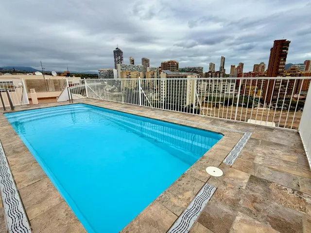 Apartamento en exclusiva de 2 dormitorios con piscina y vistas al parque de l'aigüera  en Benidorm — 18