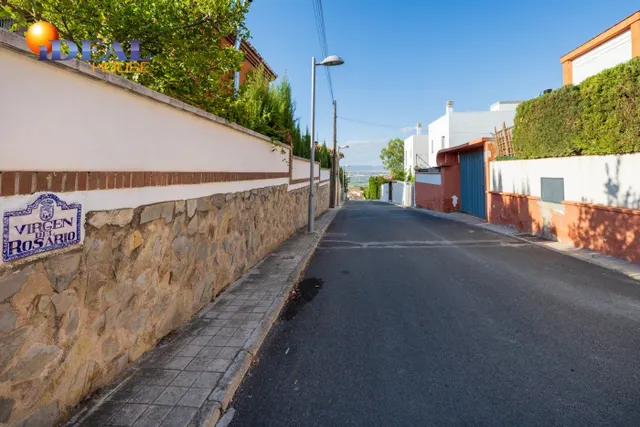 Compra tu parcela para hacer la casa de tus sueños a 5 min de Granada. Huétor Vega — 13