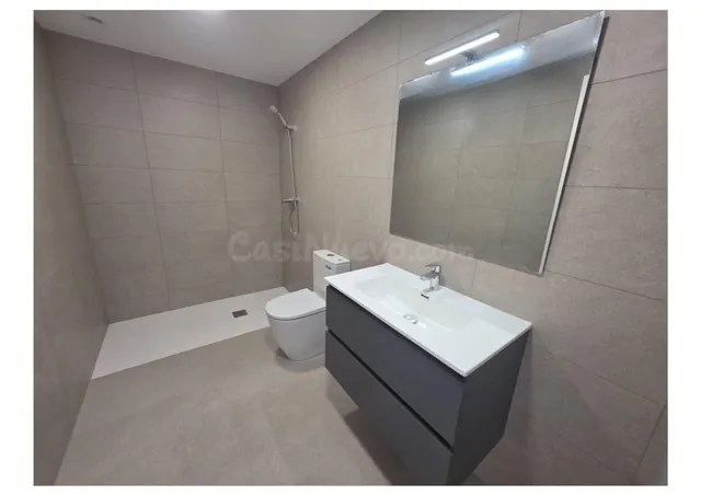 Piso con terraza privada de obra nueva en av. barberà — 4