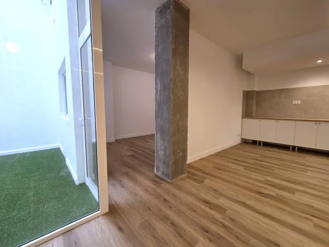 A la venta estupenda oficina reformada en el Paseo de Tomás Morales — 6