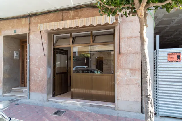 OPORTUNIDAD!!! LOCAL COMERCIAL COMO VIVIENDA. ubicación PERFECTA!!! — 19
