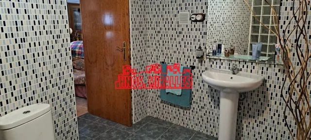 SE VENDE CASA CUEVA EN HONDON DE LAS NIEVES — 18