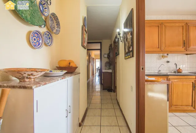 Apartamento en venta en primera línea de playa en Los Arenales del Sol, la propiedad está afectada por la Ley de Costas — 49