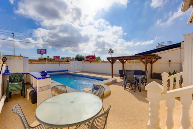 Chalet con parking, piscina, solarium y vistas despejadas! — 6