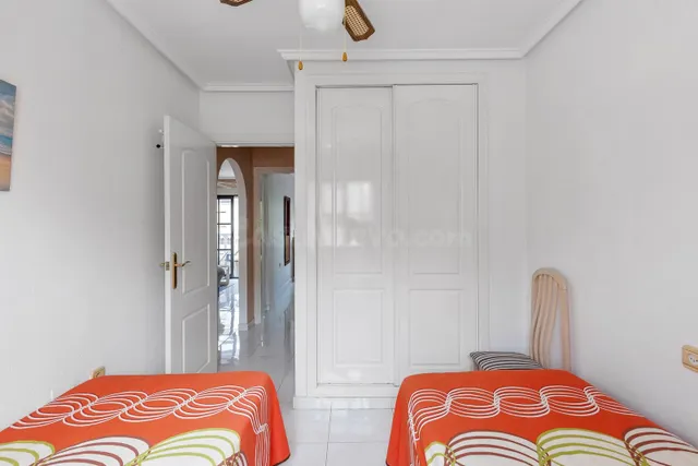 Apartamento de 2 dormitorios 1 baño en punta prima ( orihuela costa ) — 19